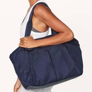 Lululemon Free to Be Bag for Gym/Yoga